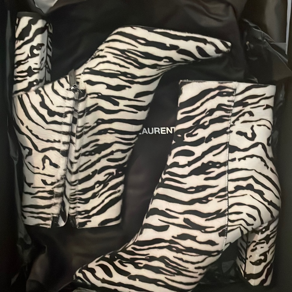 Saint Laurent Pony Hair- Blk/White Zebra Print Booties 🖤 Never worn 🖤w/box